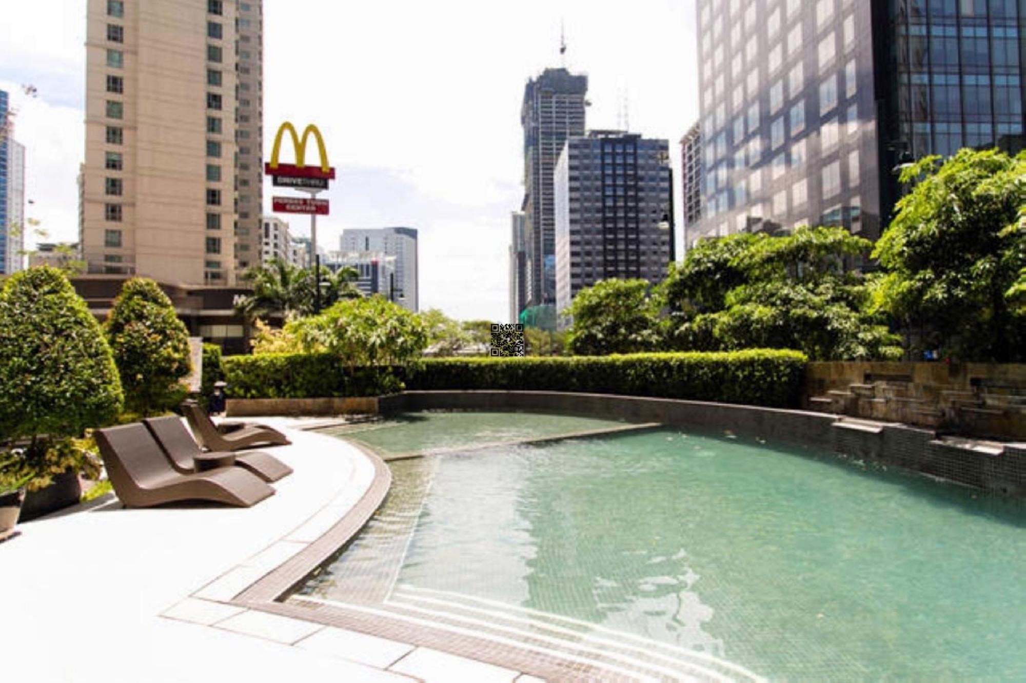 Avant Apartments At The Fort Taguig Exterior photo
