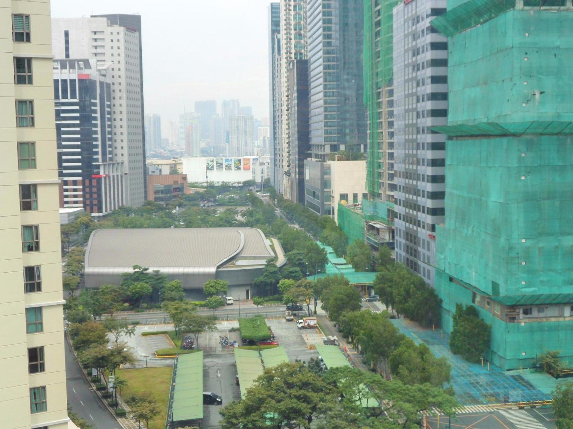 Avant Apartments At The Fort Taguig Exterior photo